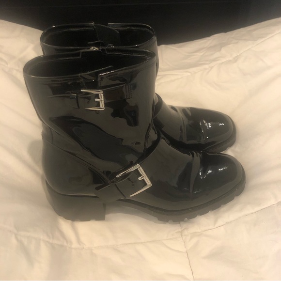 Black Michael Kors boots with side buckles and zip up - Picture 1 of 5